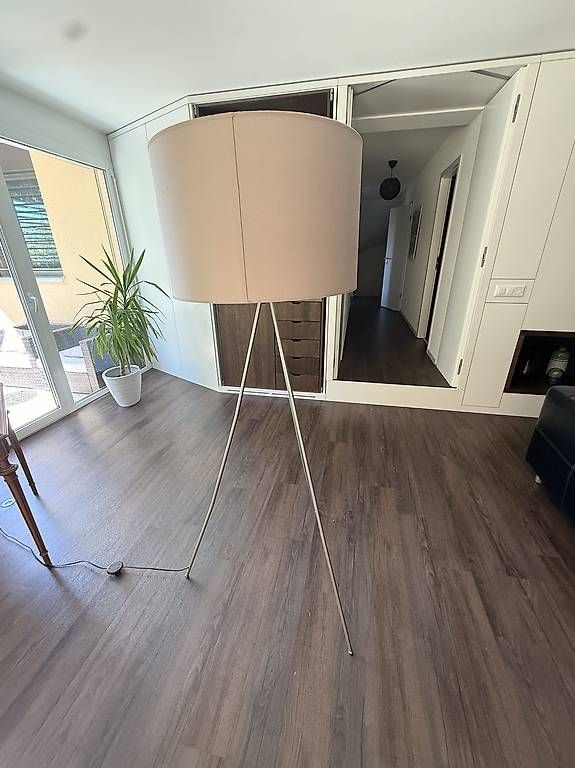 Lampade: Lampe sur pied – Usato da Pully venduto da Alexandre_Gordon
