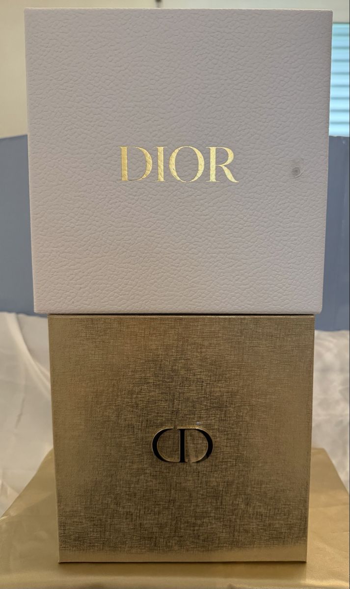 Dior Cura del viso: DIOR Prestige GeschenkBox Set 100% Original – Nuovo e nell'imballaggio originale da Bern venduto da Blueangel6 9