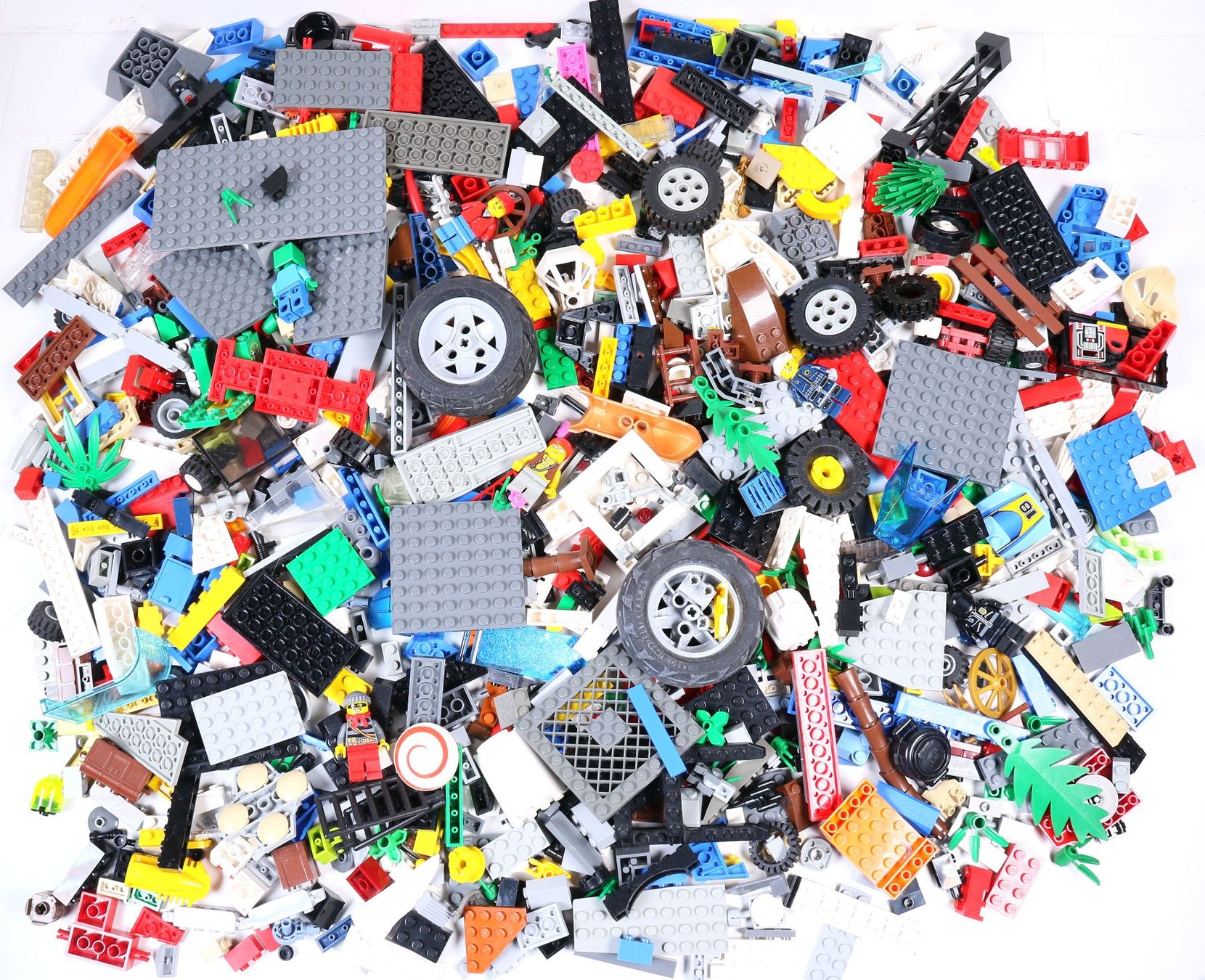 Lego Baukästen: 1.5 kg. Legoteile mit Minifiguren – Gebraucht aus Hettlingen von Scholi99