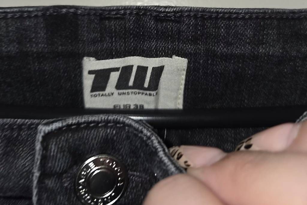 Jeans: Tally Weijl Jeans – Neu und originalverpackt aus St. Gallen von ruz_t5lk 2