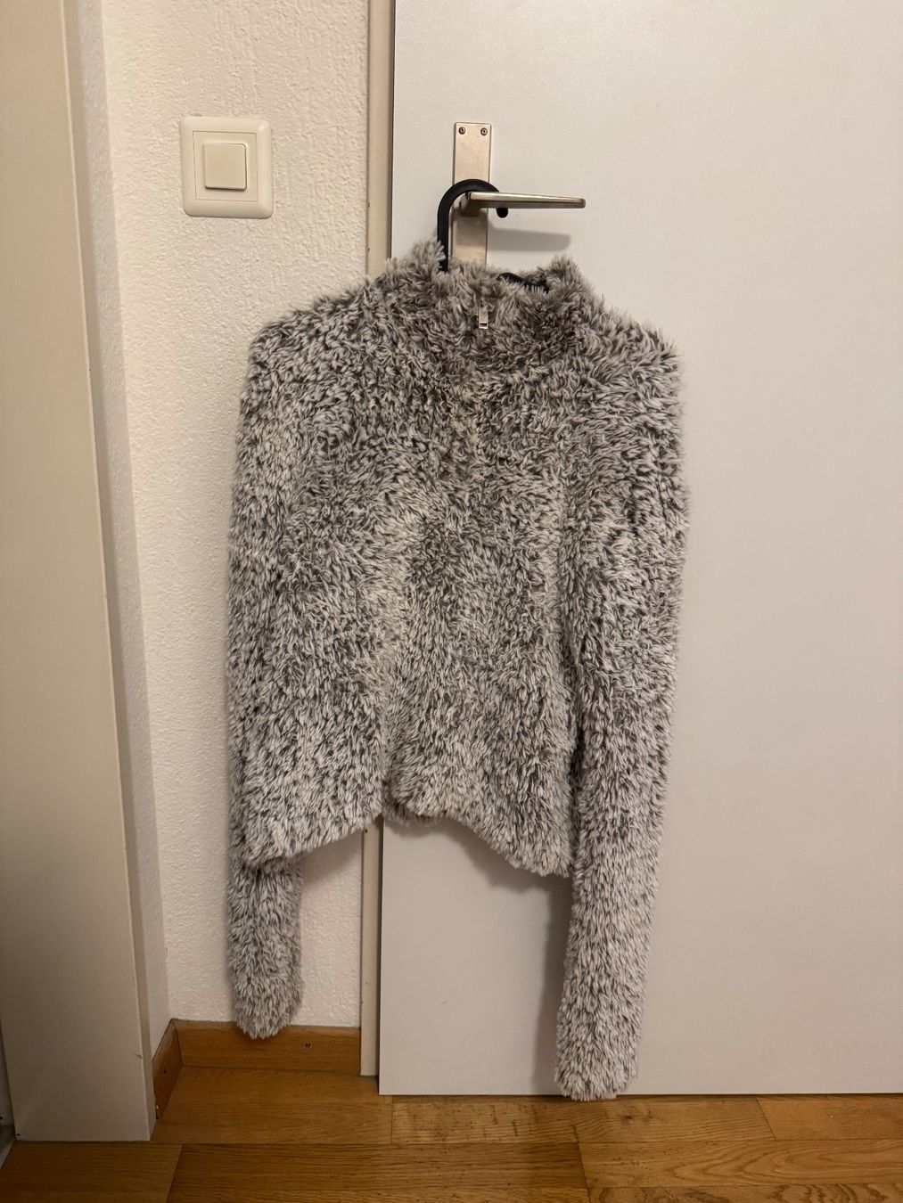 Maglioni & Felpe: Twintip Pullover/Jäckli Plüsch one Size – Usato da Pfäffikon SZ venduto da Melanie335 1