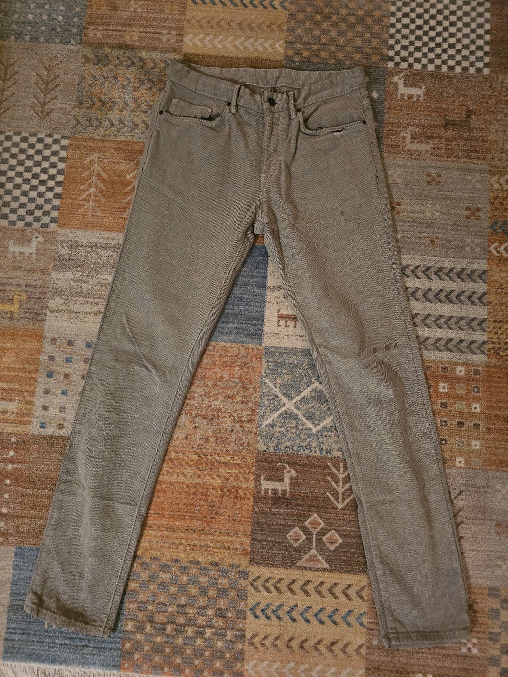 Pantaloni: Zara Herren Jeans, Khaki, Grösse 40 – Usato da Luzern venduto da Moonviper