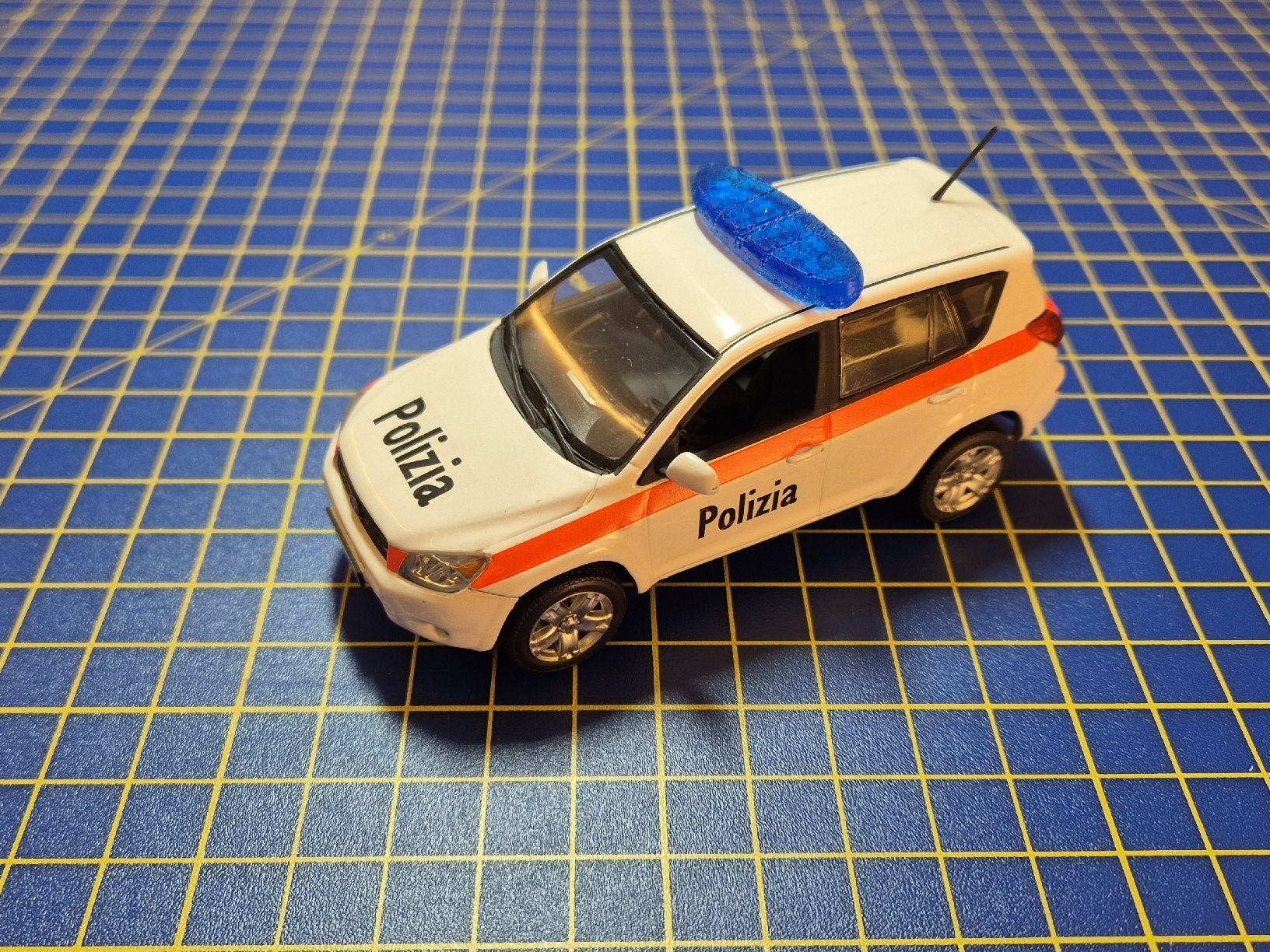 Toyota Modellini d'auto: Toyota RAV4 Gemeindepolizei Stabio 1:43 – Usato da Lachen SZ venduto da bow_wdl9