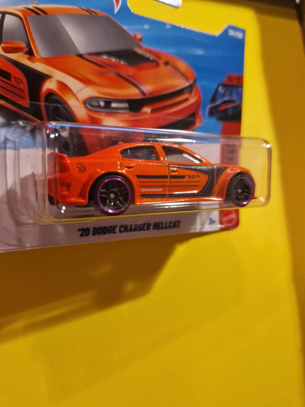 Hot Wheels Modellini d'auto: Hot Wheels '20 DODGE CHARGER HELLCAT – Nuovo e nell'imballaggio originale da Oftringen venduto da Rotor 5