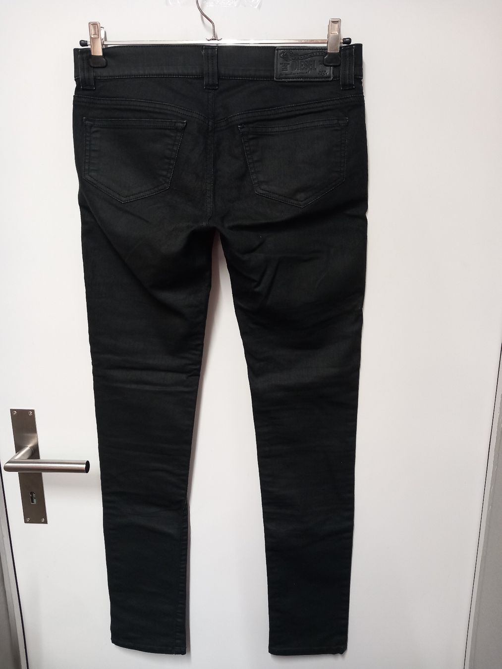 Diesel Jeans: Diesel Stretch Jeans W26, schwarz – Gebraucht aus Merligen von muss_haben 1