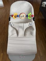 Babywippe BounceBliss BabyBjörn mit Spielbogen - Top Zustand