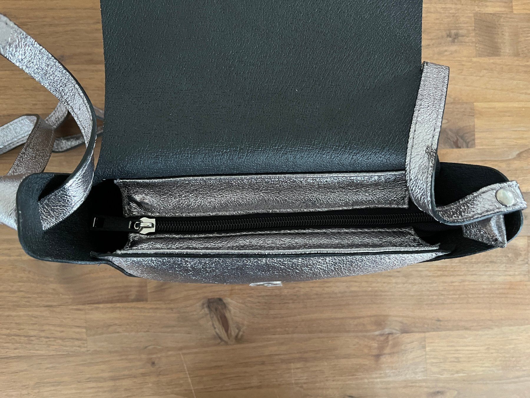 Borse da donna: Collezione alessandro: Abendtasche aus Leder – Nuovo (secondo la descrizione) da Altenrhein venduto da kli_7pwl 2