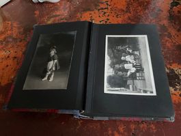 Album photos ancien avec 29 photos