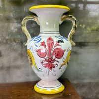 Ancien vase italien en céramique émaillée et peint à la main