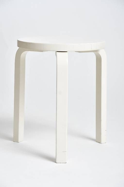 Sgabelli: Alvar Aalto Hocker  – Usato da Zürich venduto da IndividumCH 8