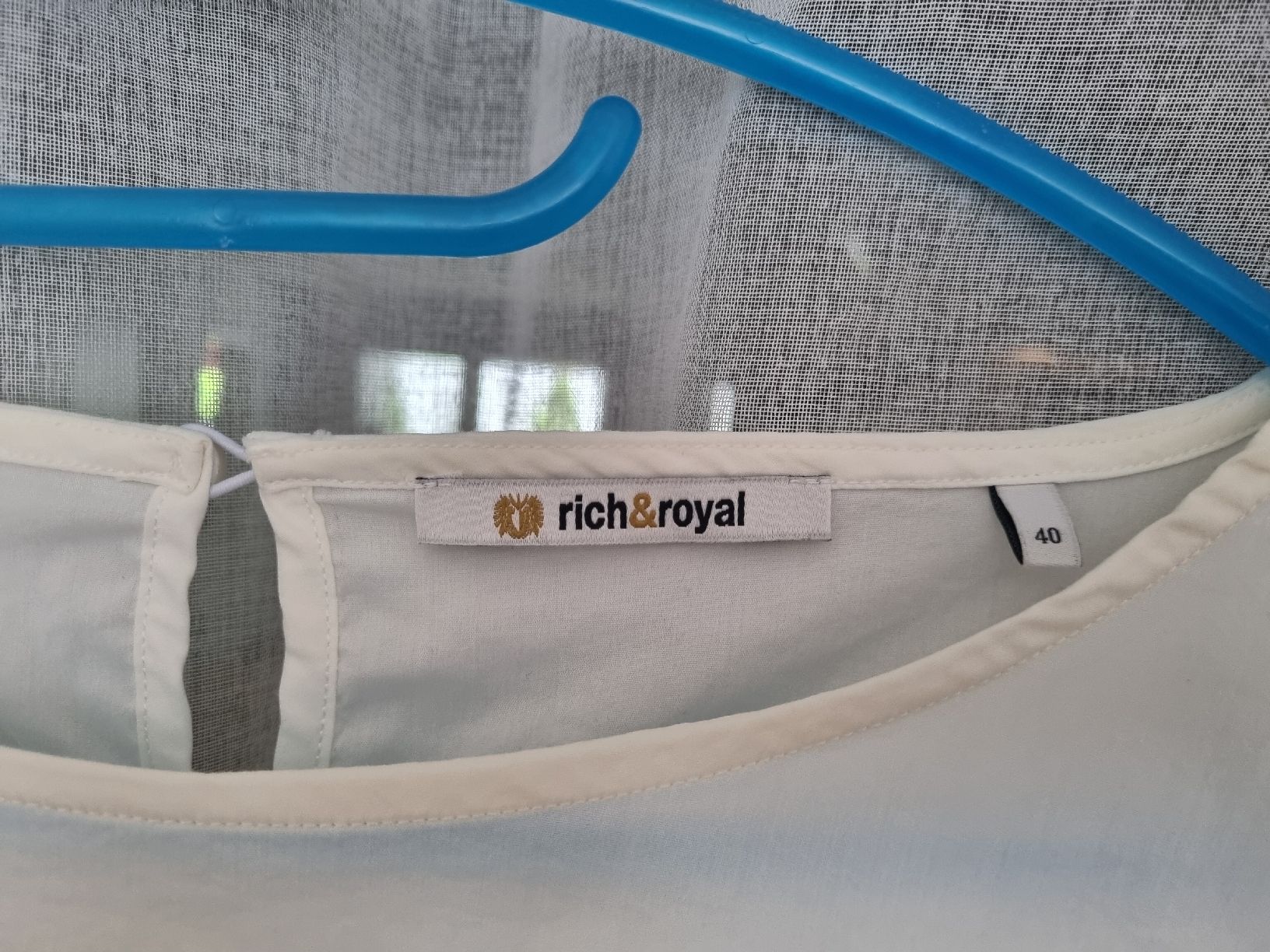 Rich & Royal Camicette: Bluse von Rich n Royal Weiss – Usato da Basel venduto da lioness71 1