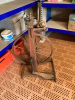 Antikes Spinnrad