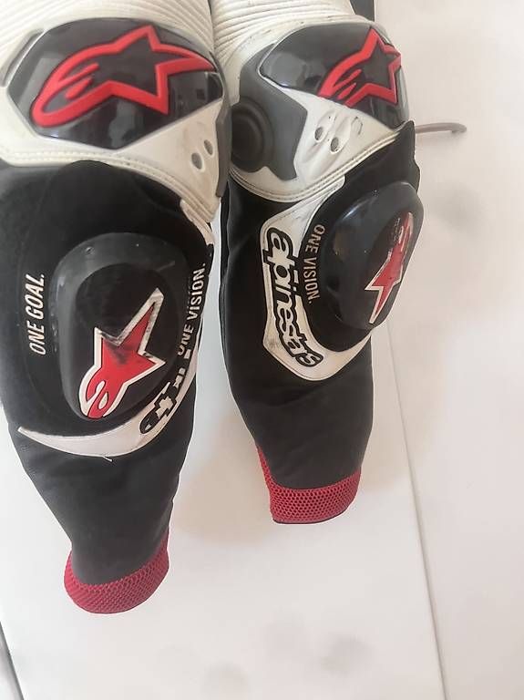 Completi: Combi cuir alpinestar GP T48 – Usato da Muraz (Collombey) venduto da rastakiwi 3
