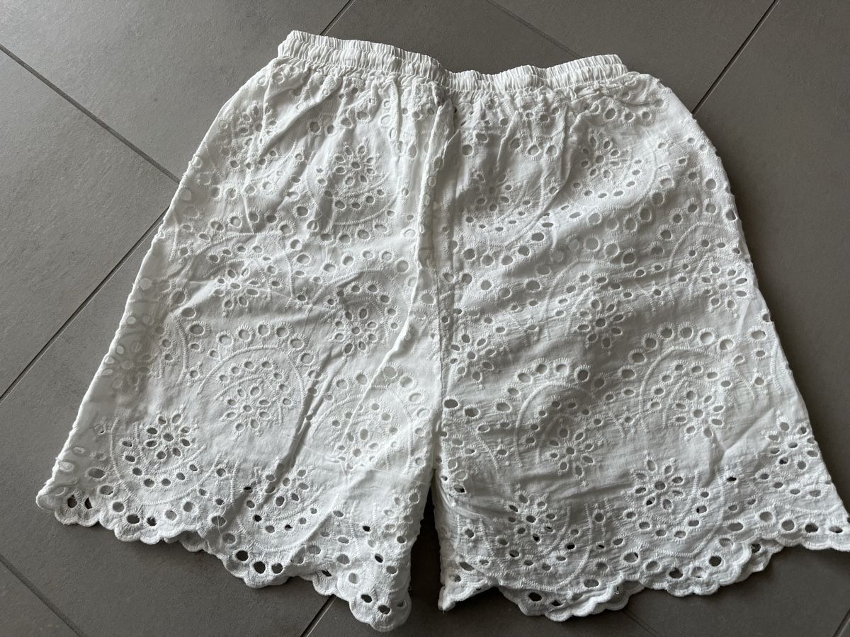 Pantaloni: Shorts Broderie weiss M neu – Nuovo (secondo la descrizione) da Birrwil venduto da vanyboo 1