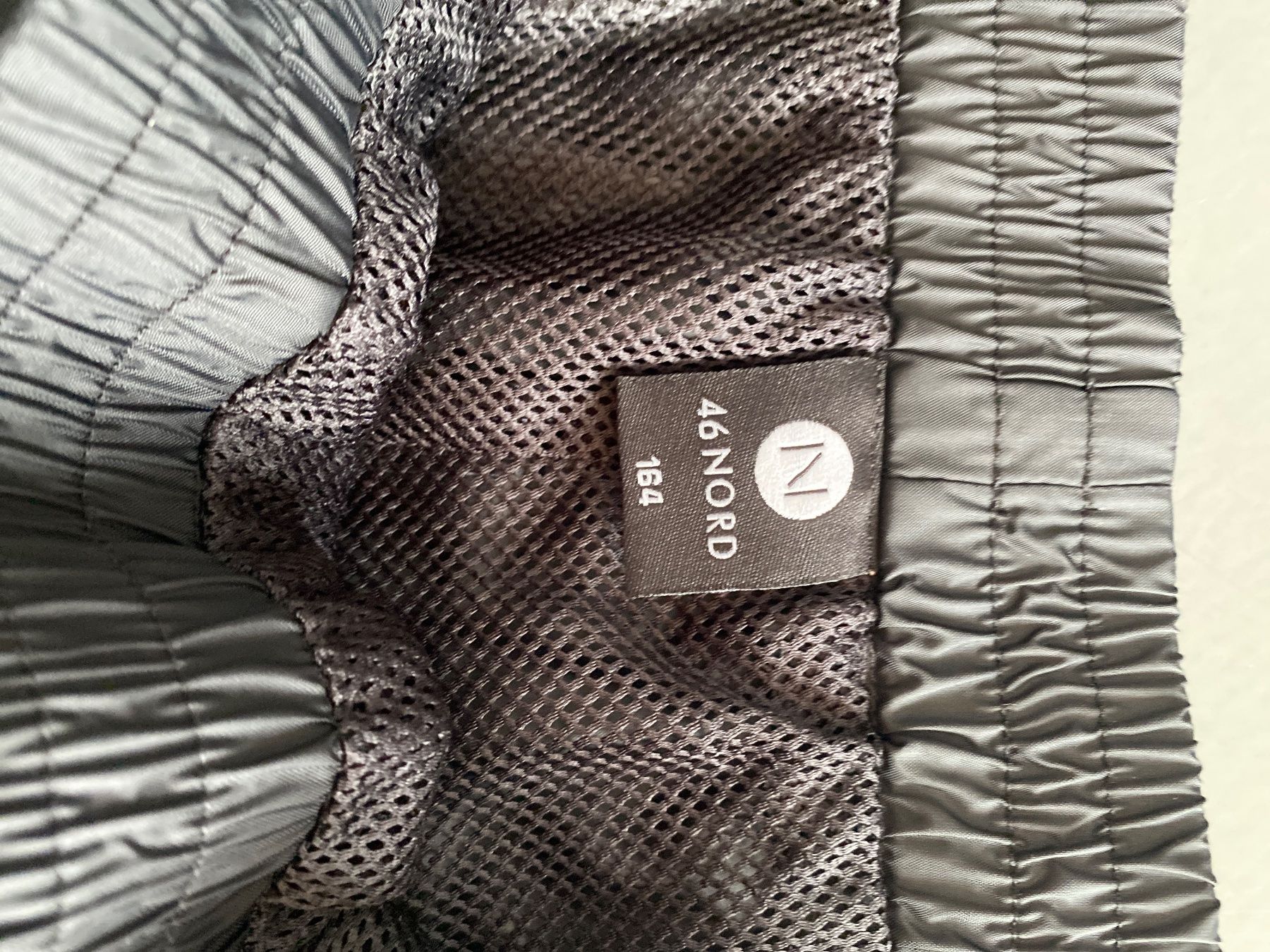 46 Nord Pantaloni: Regenhose Grösse 164 schwarz neu – Usato da Konolfingen venduto da sibi1977 1