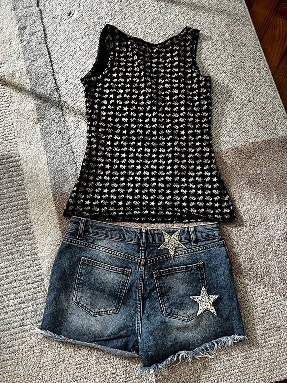 Top: Top S , kurze Jeans S – Usato da Zuerich venduto da Am81 3