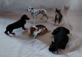 5 Tierfiguren Hunde... Sammelfiguren