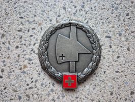 *** Beretemblem Kdo Op Silber *** 