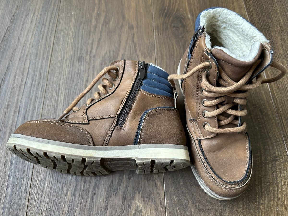 Chaussures garçon: Flash Winterschuhe Gr. 33 – D'occasion à Muntelier par sandberg5 1