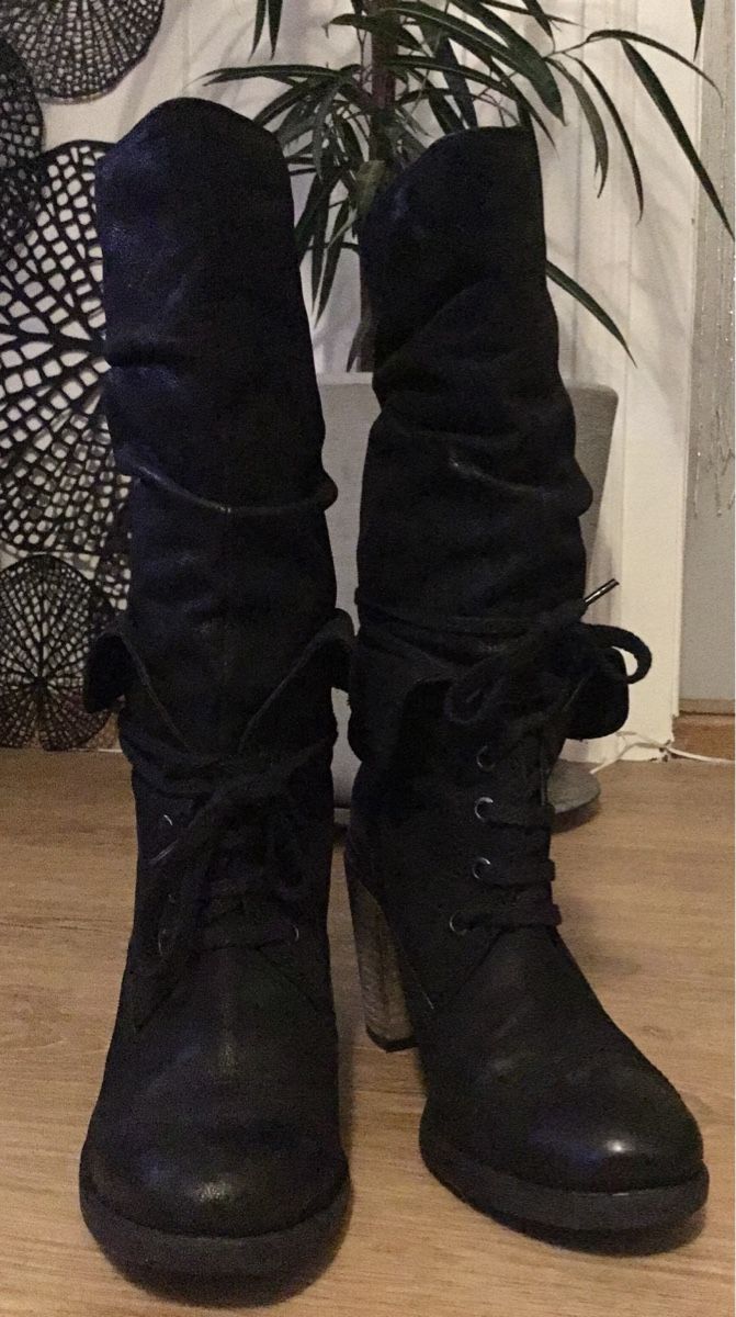 Damenschuhe: Stiefel 4 Paar – Gebraucht aus Schlieren von Jeajet 3