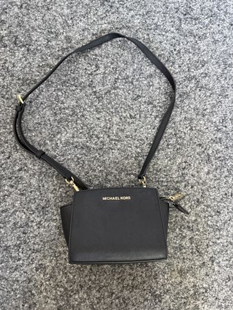 Michael Kors Umhängetasche schwarz guter Zustand