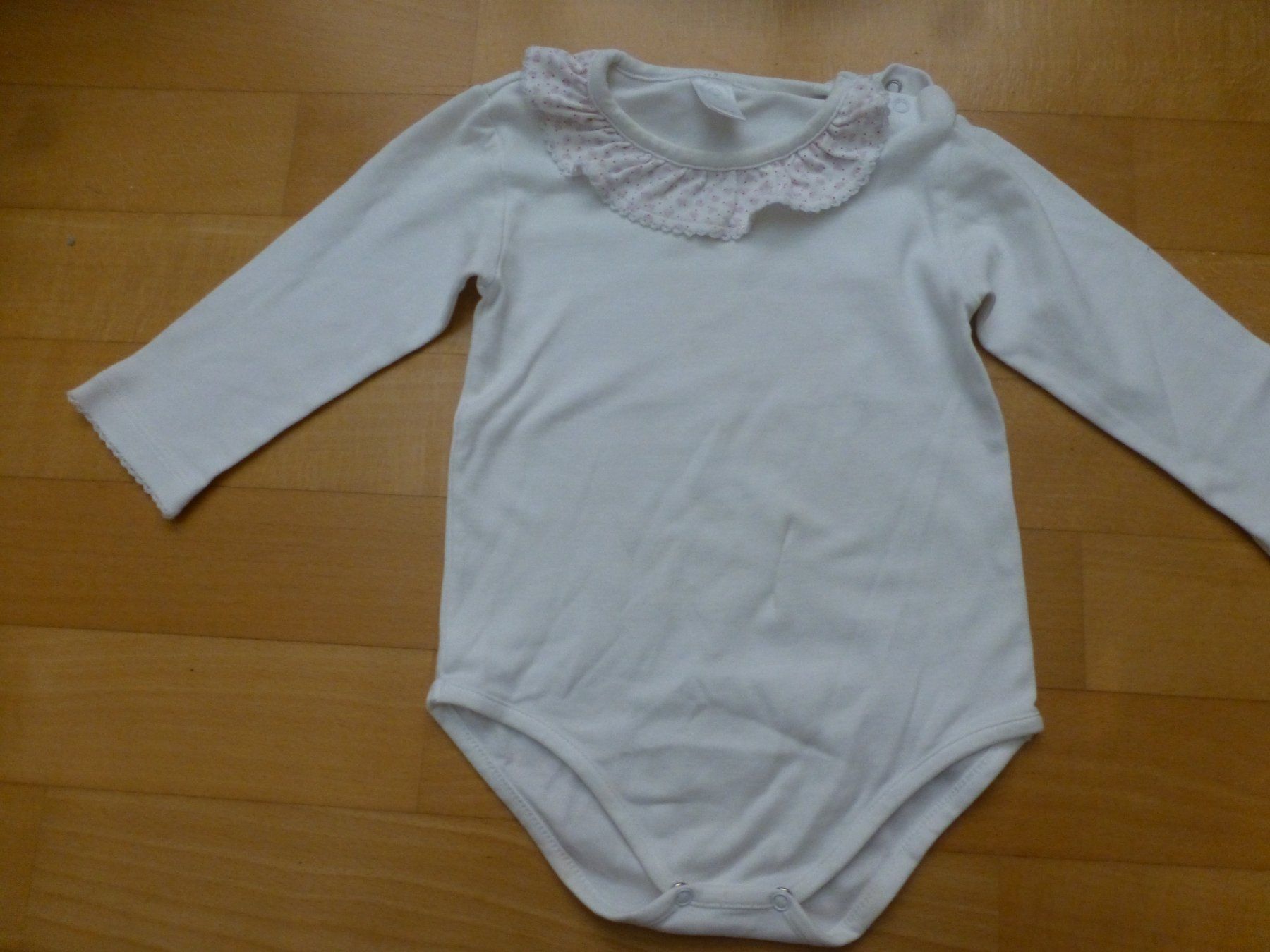 Kleiderpakete & -sets: Body langarm mit Leggins – Gebraucht aus Hergiswil NW von annettelia 1