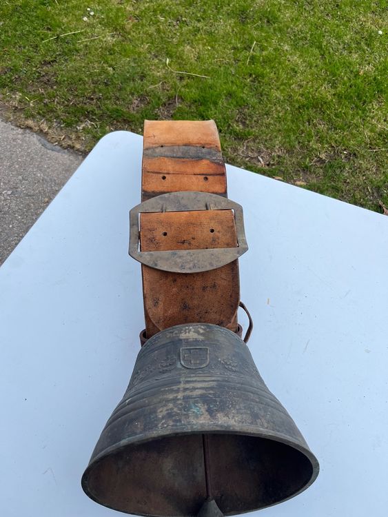 Grosse Gusset Glocke Kaufen auf Ricardo