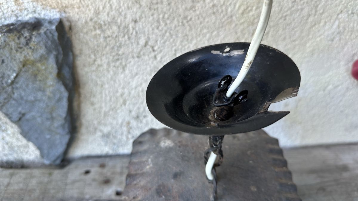 Lampade: Antike Hängelampe Aussenlampe Eisen.  – Usato da St-Gingolph venduto da Edgar1920 2