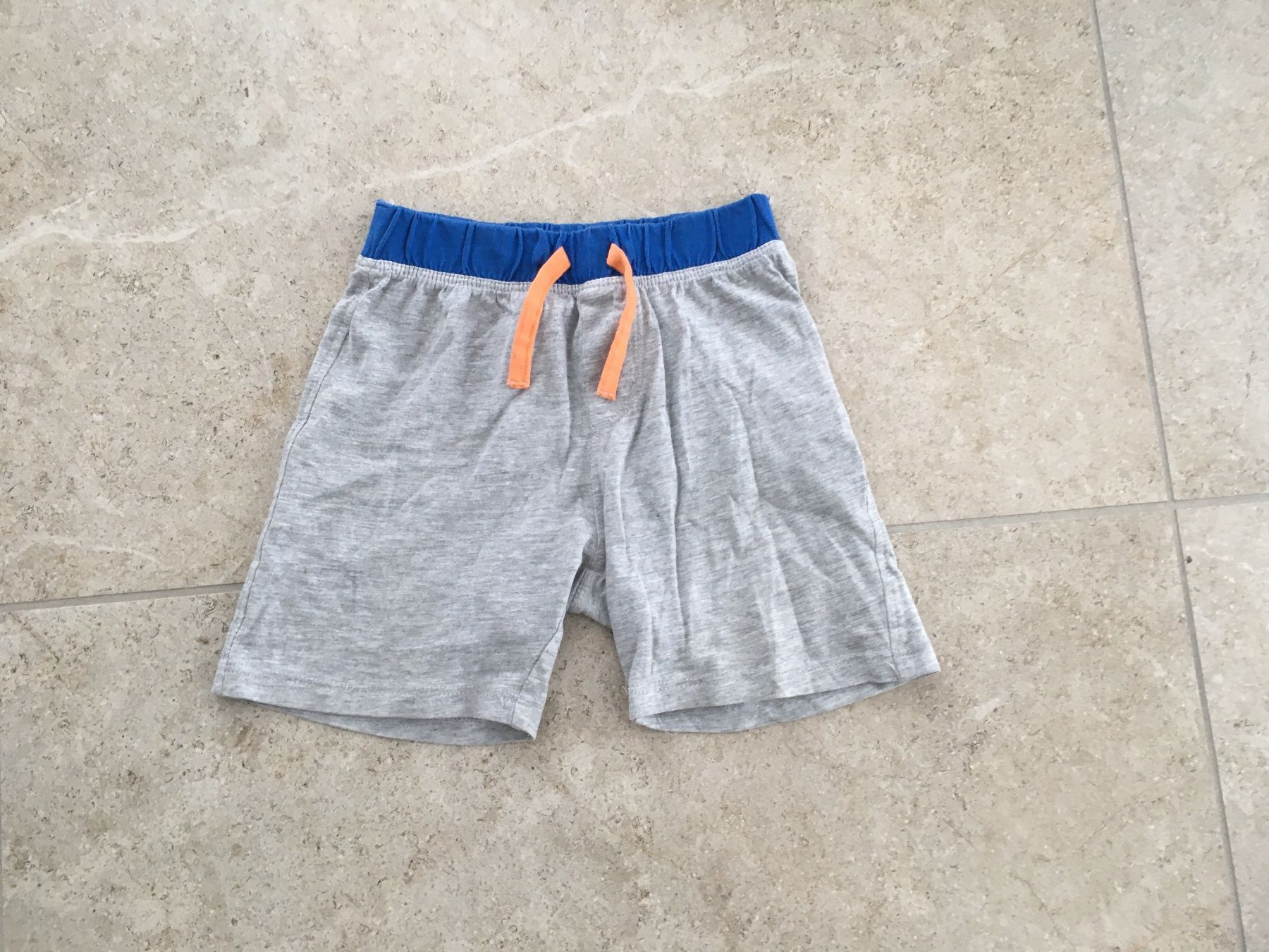 C&A Pantalons: Sommer Shorts, Gr. 86, unisex – Neuf (Voir description) à Gächlingen par Tara_devi