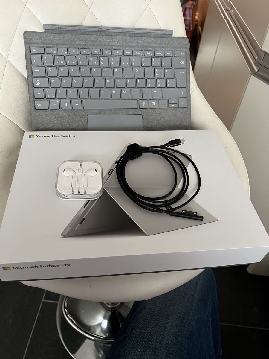 Microsoft Notebook: Microsoft Surface tm pro 6 – Usato da Tobel venduto da honda955 1