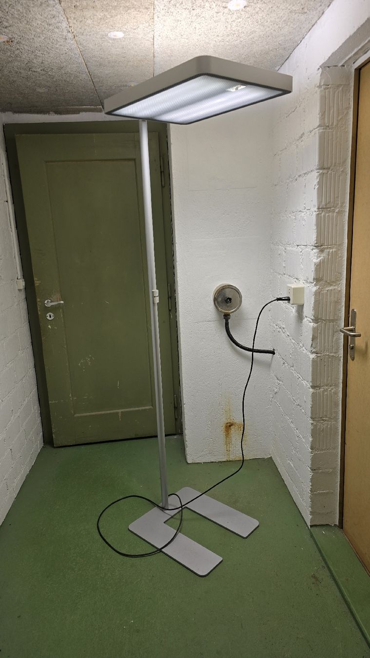 Lampade: Büro Stehlampe Waldmann – Nuovo (secondo la descrizione) da Urtenen-Schönbühl venduto da ger_lv75 5