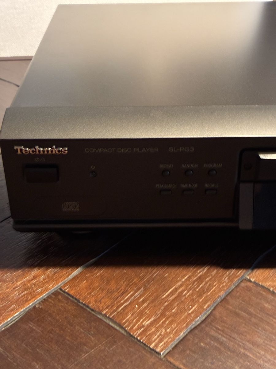 CD: Technics SL-PG3 Compact Disc Player with Optical Output – Usato da Niederhasli venduto da flo_jr68 2