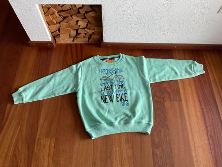 Neuwertiger Pullover Mädchen Gr.116/122