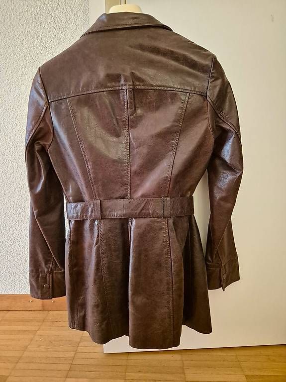 Mäntel: Echt Lederjacke Schokkobraun 38 – Gebraucht aus Zürich von anastacia03 4