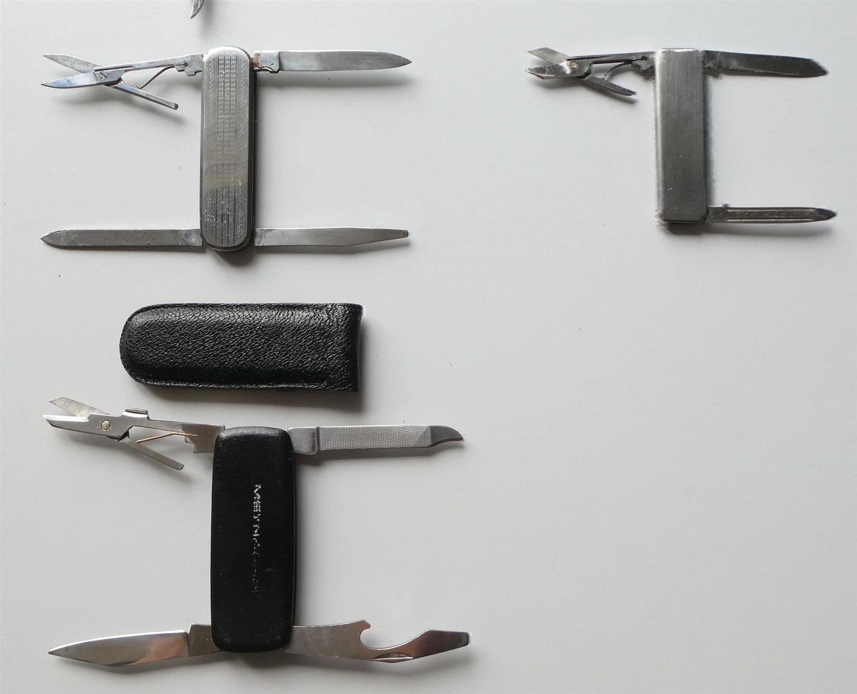 Coltelli tascabile: kleine Sackmesser Reklame – Usato da Frauenfeld venduto da Astra13 6