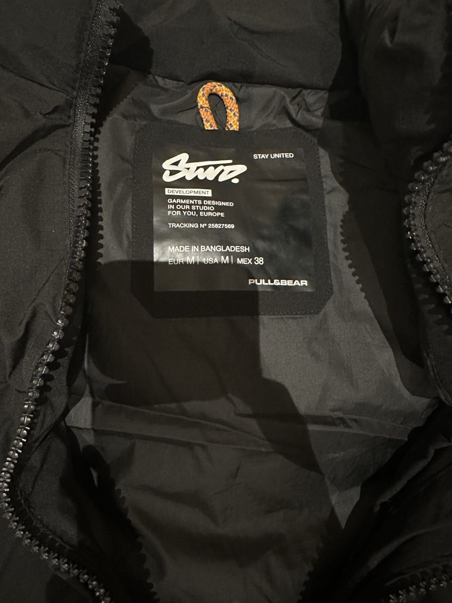 Pull&Bear Gilet & Giacche: Pull&Bear Puffer Weste Grösse M – Usato da Aarau Rohr venduto da braendlibeni 2