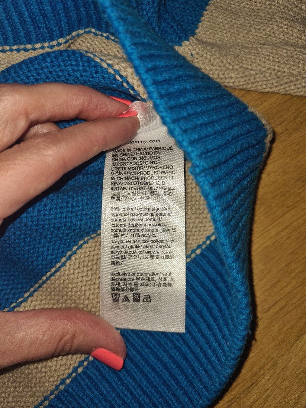 Tommy Hilfiger Maglioni & Felpe: Kinder Pullover Tommy Hilfiger gestreift Grösse 128 – Usato da sirnach venduto da andidrea 2
