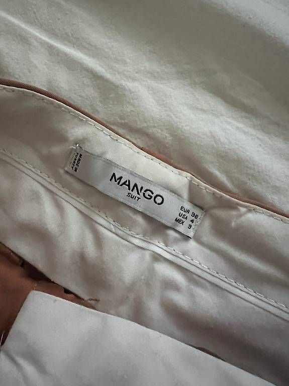 Pantaloni: Pantalon fluide brun, taille 36 – Usato da Lausanne venduto da sugarplumfairy 3