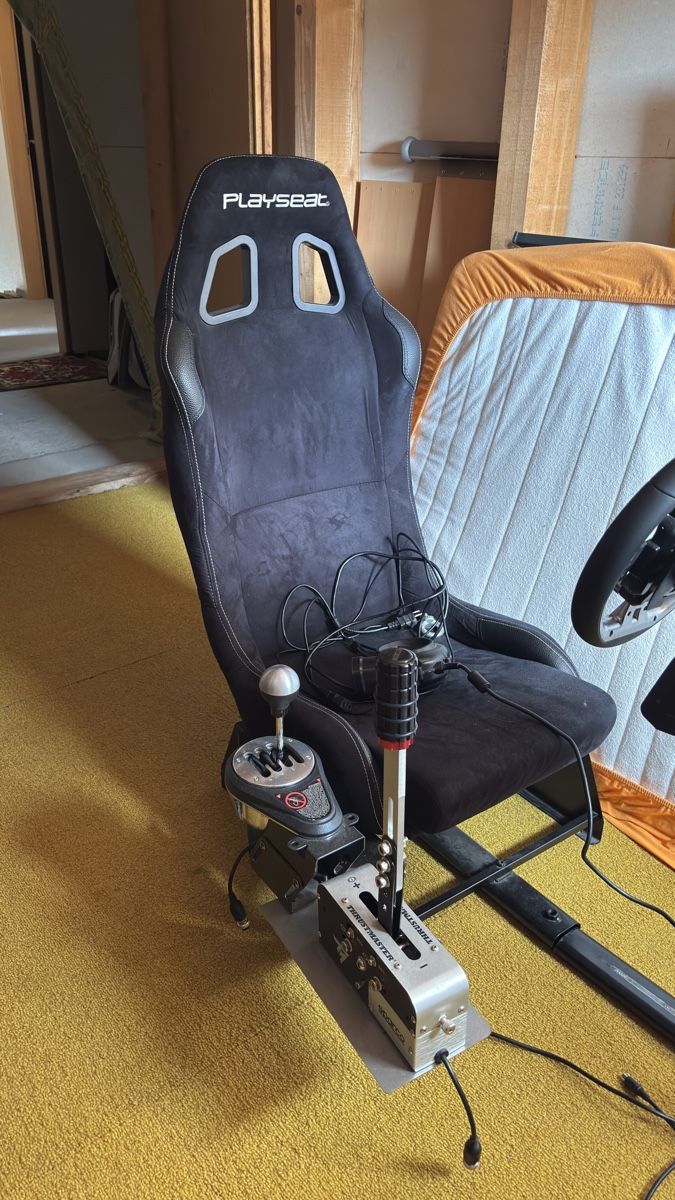Thrustmaster Controller: Thrustmaster Sim Racing Setup – Usato da Steinach venduto da silvanbauer 1