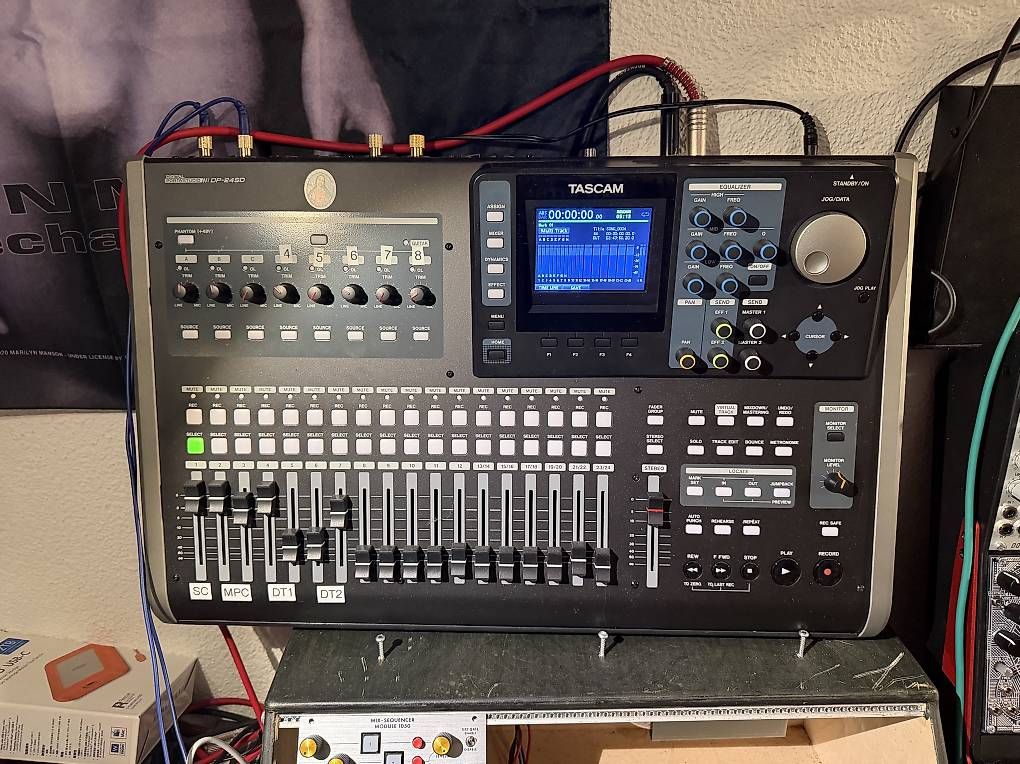 Aufnahmegeräte: Tascam DP-24SD Portastudio – Gebraucht aus Würenlingen von vjunker01