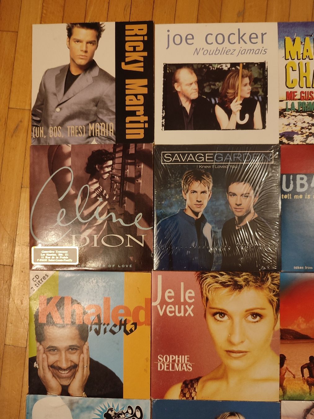 CD: Lot de 33 CD singles des années 90' - 2000 – Usato da Bougy-Villars venduto da Vogue 1