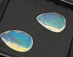 2x Opales poire à facettes 15x8 mm - Valeur 320.- Fr