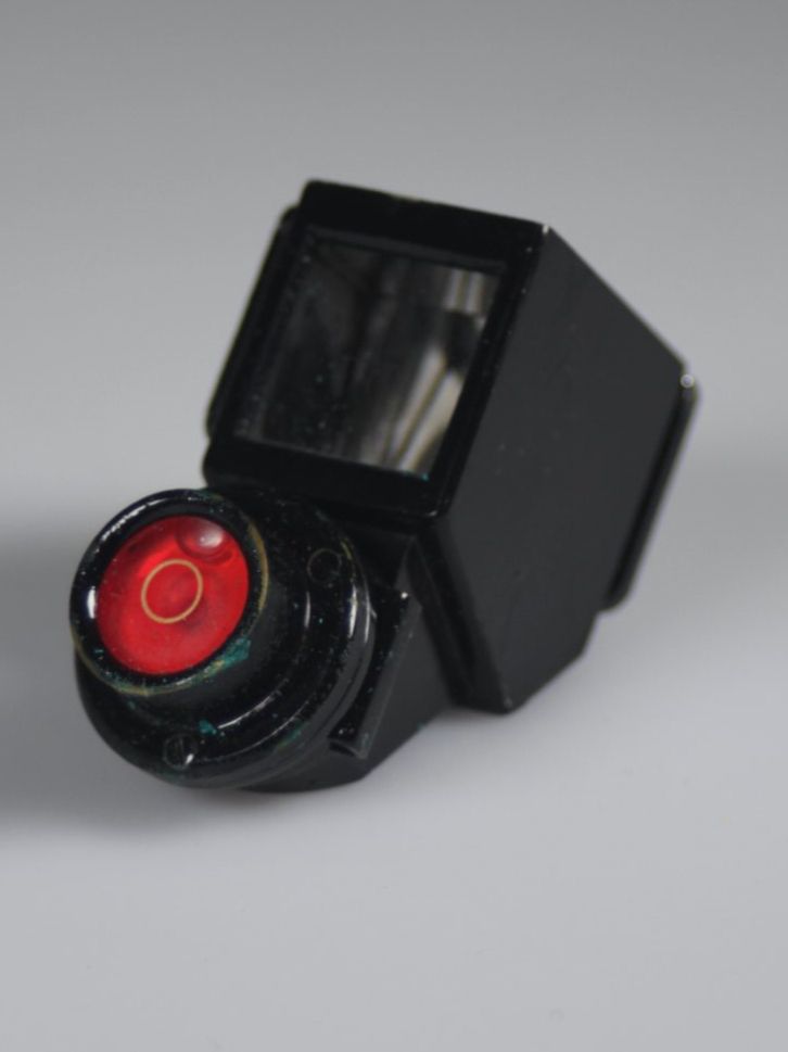 Leica Obiettivi: Leica Winkelsucher mit Lederetui Leitz Wetzlar – Usato da Basel venduto da IRMAundFRED 1