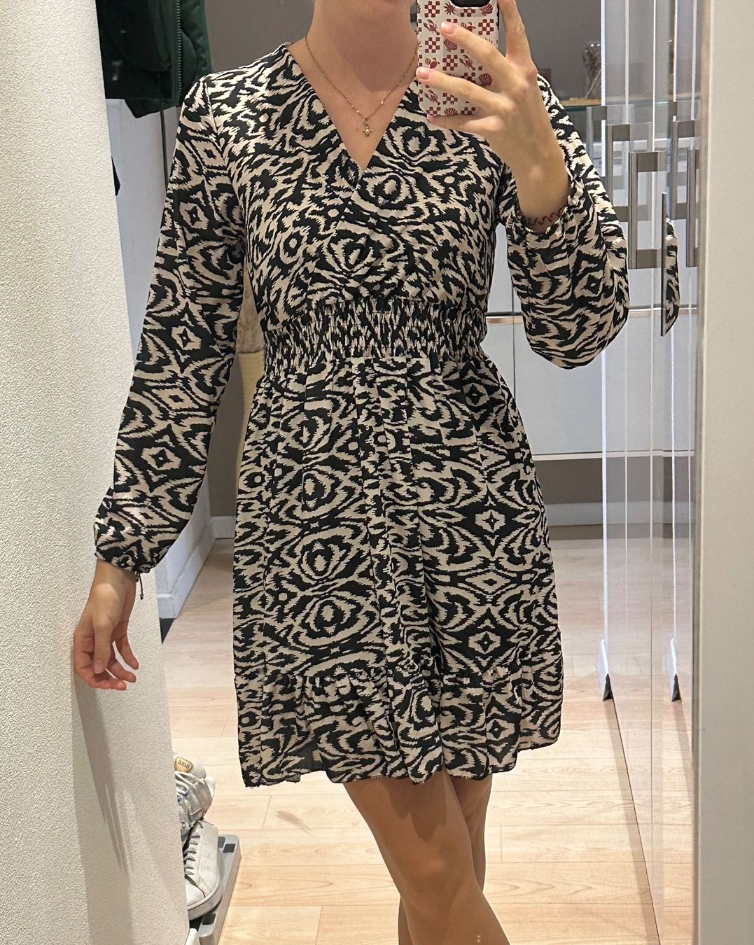 Zebra Vestiti: Schönes Sommerkleid mit Muster – Usato da Grafstal venduto da jes_t6s7