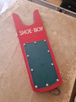 Stiefelknecht Shoe-Boy aus Holz rot praktisch 