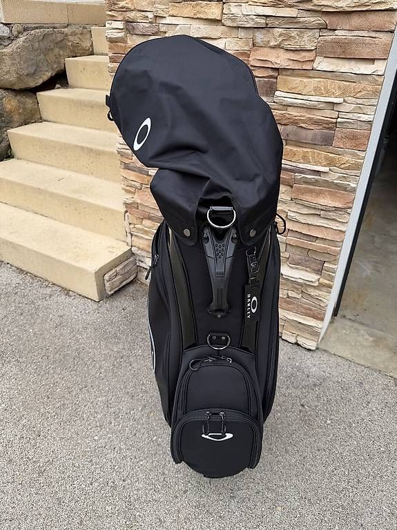 Taschen: Sac golf Oakley Golf Bag 17.0 FW – Gebraucht aus Nyon von fvevo 4
