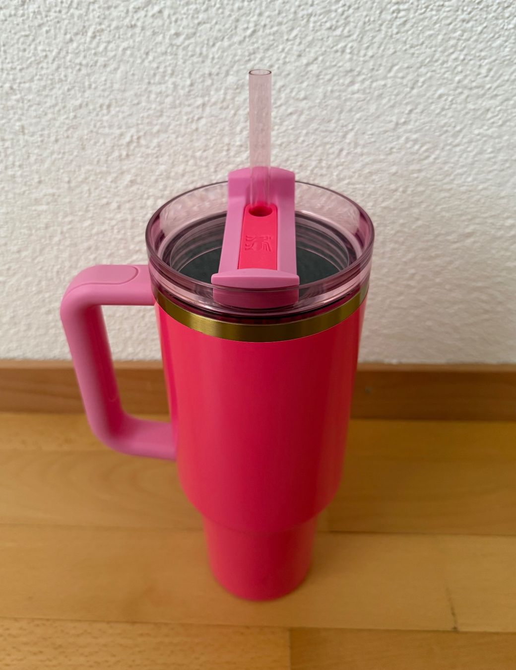 Contenitori & Simili: Pinker Stanley Trinkbecher mit Strohhalm – Usato da Reinach AG venduto da Majo.K 2