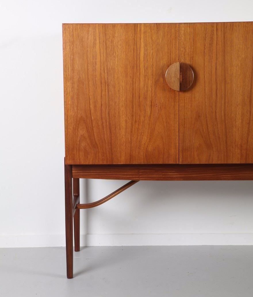 Cassettiere: IB Kofod-Larsen Teak Highboard – Usato da Basel venduto da MidMod20C 3