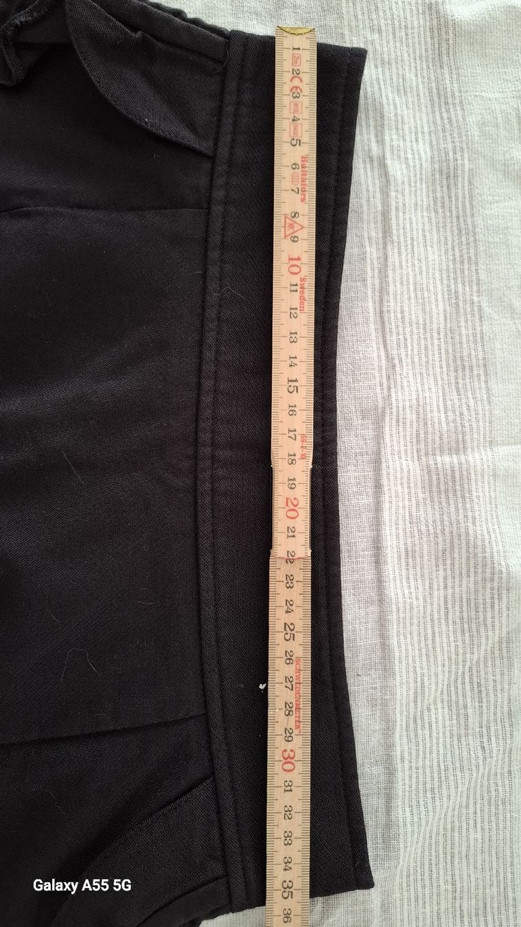 Sandro Gonne: Jupe noire Sandro Paris, taille 36, chic et stylée – Usato da Payerne venduto da wardi11 3