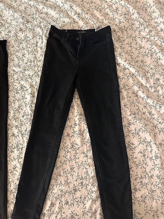 Jeans: Guess Jeans  – Usato da Neuenhof venduto da lpa_j6rr 1